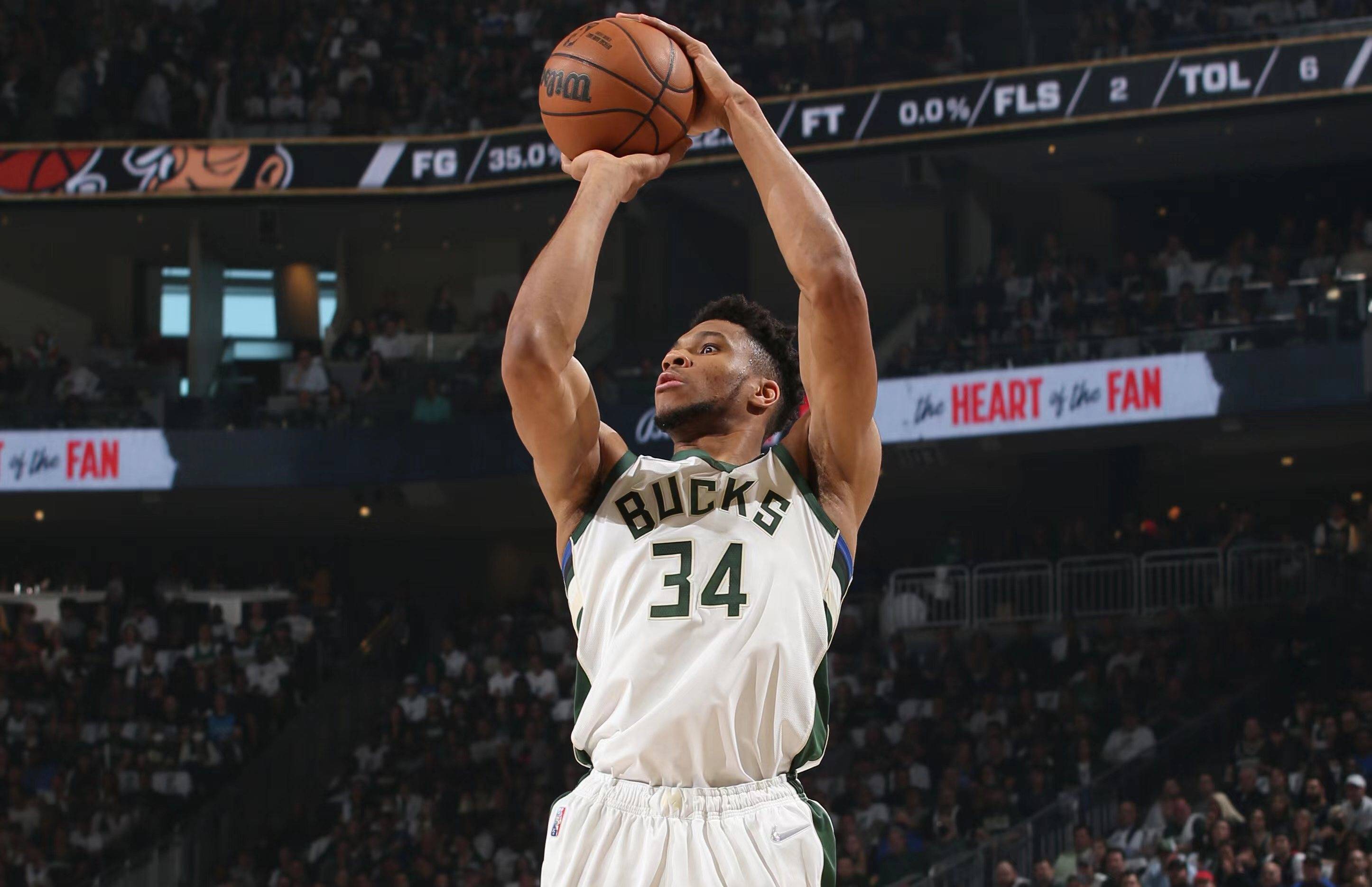 重磅：字母哥比分优势明显(字母哥称NBA仅2人比他强)